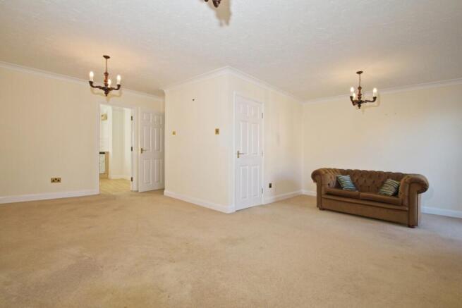 Living/Dining Area