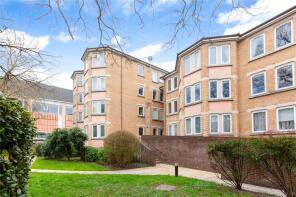 Flat 17, Tennyson Lodge, Paradise Square, Oxford OX1 1UD