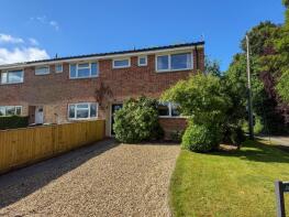 1, Hayfield Court, Eastbury, Hungerford RG17 7JT