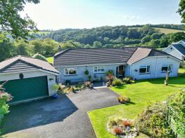 Kingsley, Teason Hill, Cardinham, Bodmin PL30 4BN