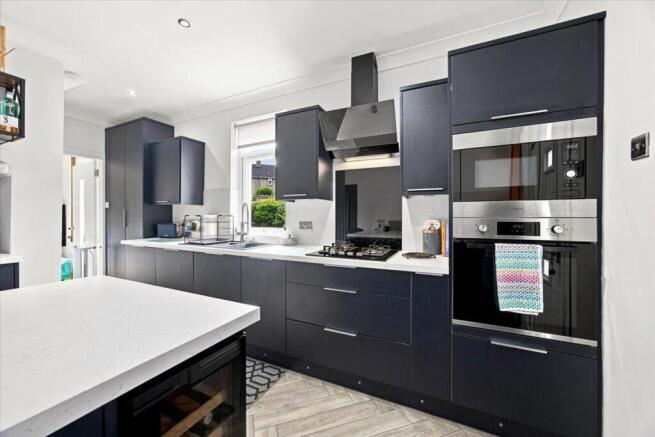 15-14_KIRKSYDE_AVE_KIRKINTILLOCH_015.jpg