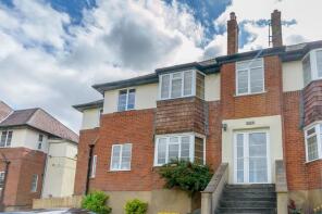 5, Chisenbury Court, East Chisenbury SN9 6AH