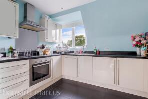 Flat 11, Downs Court, Commonside Close, Sutton SM2 5SX