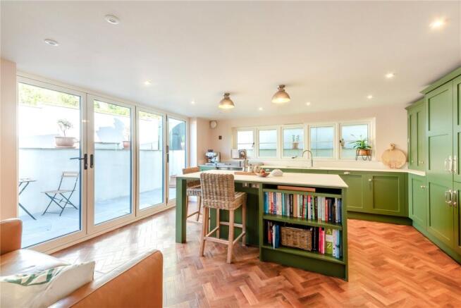 Kitchen/Breakfast