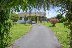 7 New Bungalow, Quarry Park, Ludchurch, Narberth SA67 8HZ