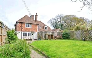1, Apple Tree Cottages, Barnets Hill, Rye TN31 6YJ