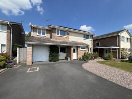 42, Clifton Green, Preston PR4 0DB