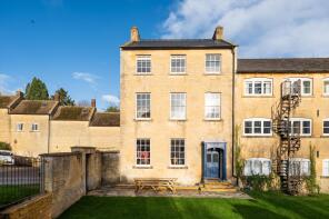 Court House, Blockley Court, Millview, Moreton-in-marsh GL56 9BP