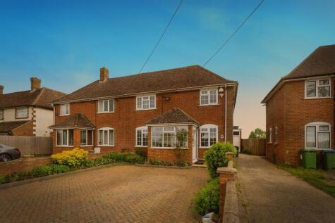 Lower Road, Stoke Mandeville, Aylesbury