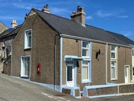 Bryn Derwen, Pencarnisiog, Ty Croes LL63 5RU
