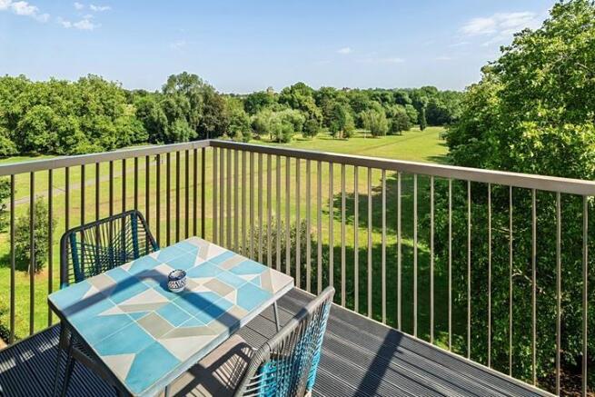 balcony1.jpg