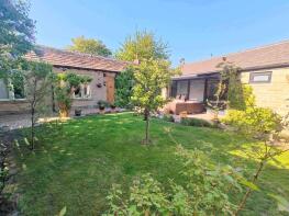 Briar Cottage, Hill End Cottages, Village Street, Norwood Green, Brighouse HX3 8QE