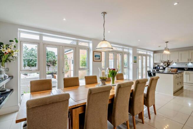 Kitchen/Dining