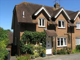 1 Wheelwright Cottage, High Street, Stockbridge SO20 8EZ