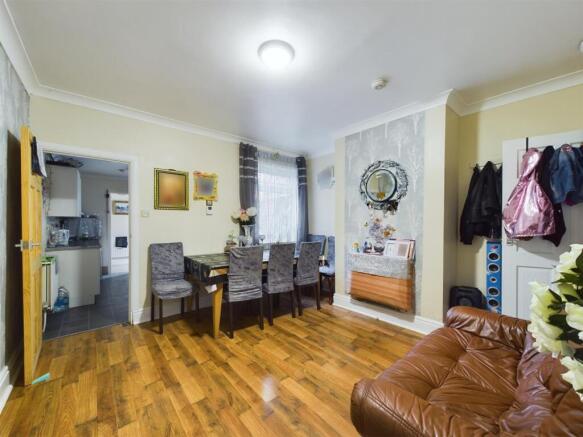 Dining Room.jpg