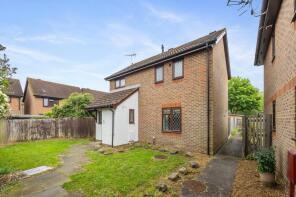 5, Middlefield, Horley RH6 9XP