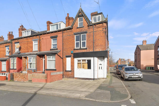 2 Bedroom Flat and Commercial Unit for Sale