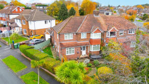 31, The Quarry, Alwoodley, Leeds LS17 7NH