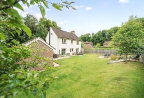 11, Fine Acres Rise, Stockbridge SO20 8DL