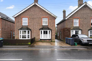 4, College Road, Haywards Heath RH16 1QN