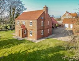 Barn Court, Halls Hill, Louth LN11 9UN