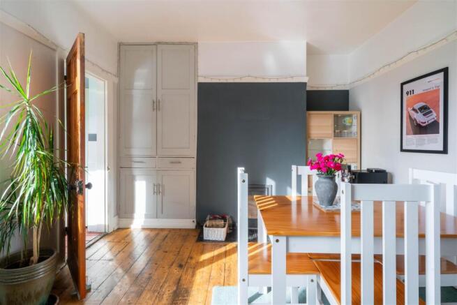 Dining Room-2.jpg