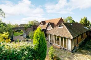 The Coach House, Manor Farm, Aylesbury Road, Rowsham HP22 4QR