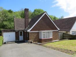 54, Ironlatch Avenue, St. Leonards-on-sea TN38 9JN