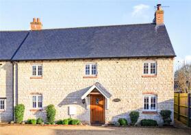 Lyndhurst, Little Street, Banbury OX17 2SG