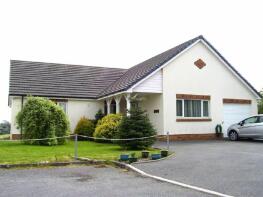 7, Bro Gorwel, Newcastle Emlyn SA38 9PJ