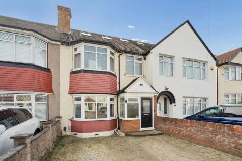 Merton Avenue, Uxbridge, UB10