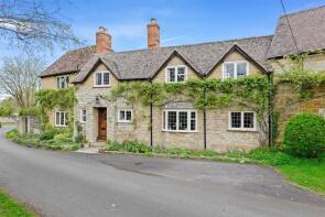 Between Walls, Back Lane, Shipston-on-stour CV36 4NJ
