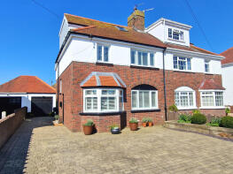 15, Westfield Crescent, Nottage, Porthcawl CF36 3SG