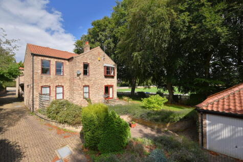Studley Road, Ripon, HG4 2QH