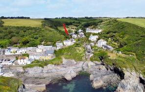Trevarrick, Road From Portloe To The Yard, Truro TR2 5RE