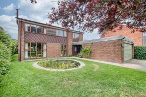 The Leys, Kington Lane, Worcester WR7 4DH