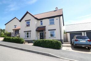 2, Lower Broad Park, Ilfracombe EX34 8FQ