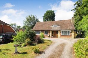 5, Blackwater Lane, Pound Hill, Crawley RH10 7RL