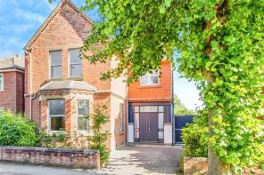54, Priesthills Road, Hinckley LE10 1AJ
