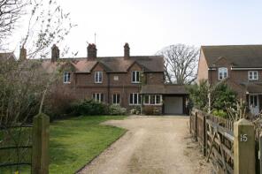 15, Haddenham Road, Aylesbury HP17 8LS