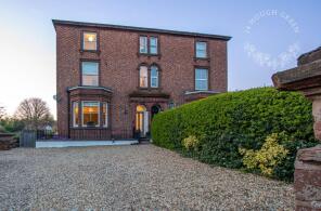 14, Hough Green, Chester CH4 8JG