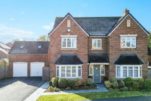 52, Beech Lane, Dickens Heath, Solihull B90 1FW
