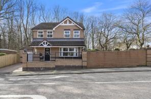 2, Redwood Drive, Bradley, Huddersfield HD2 1PW