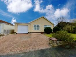 16 Roselawn, Cleggars Park, Lamphey, Pembroke SA71 5NP