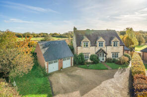 Hamford House, Longmans Farm, Swindon Road, Brinkworth SN15 5DG