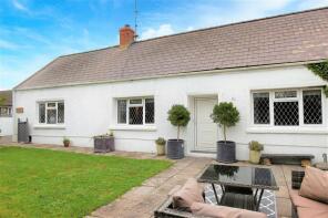 West Cottage, A4139 Jameston To Junction U6339, Jameston, Tenby SA70 8QJ