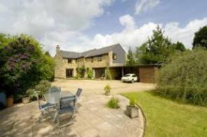 Runnymede, Water Stratford Road, Buckingham MK18 5DS