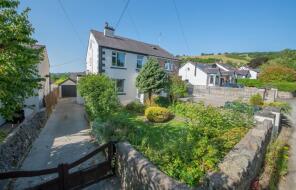 2 Four Winds, Rectory Lane, Llanferres, Mold CH7 5SR