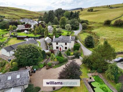 Pentre Llyn Cymmer, Cerrigydrudion, LL21