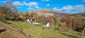 Cae Goronwy, Road From Chwarel Goch Cottage Passing Pant Gwyn And Gegin, Caernarfon LL55 3HA